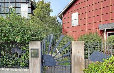 Main picture of 1819 20th Ave