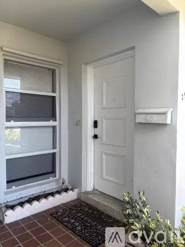 Main picture of 1929 NE 26th St