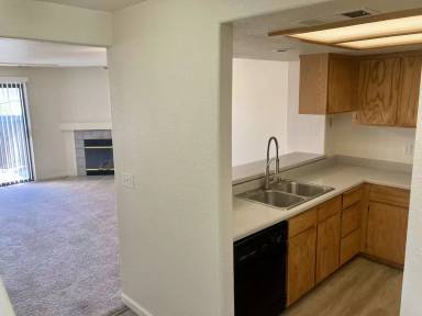 Main picture of 1002 Burton Dr