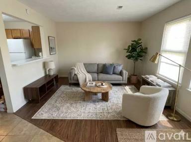 Main picture of 1531 Whitehall Blvd