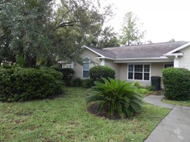 Main picture of 107 Richard Lee Trce