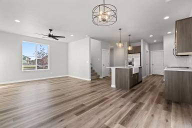 Main picture of 3483 W Newland Ct