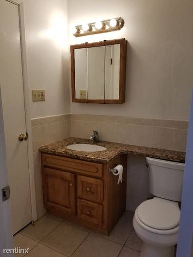 Main picture of 1144 Taraval St