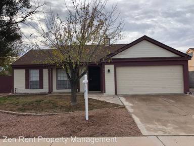 Main picture of 661 E Calle del Norte