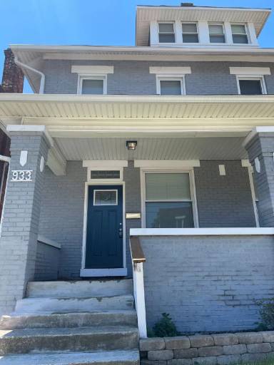 Main picture of 933 E Whittier St