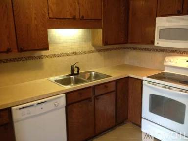 Main picture of 7301 W 101st St