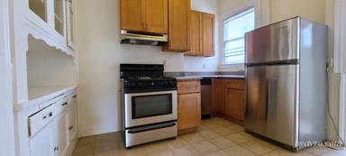 Main picture of 42 Dakota St