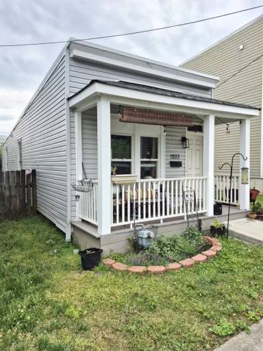 Main picture of 1203 N 24th St