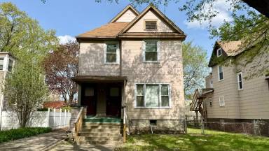 Main picture of 212 Elgin Ave