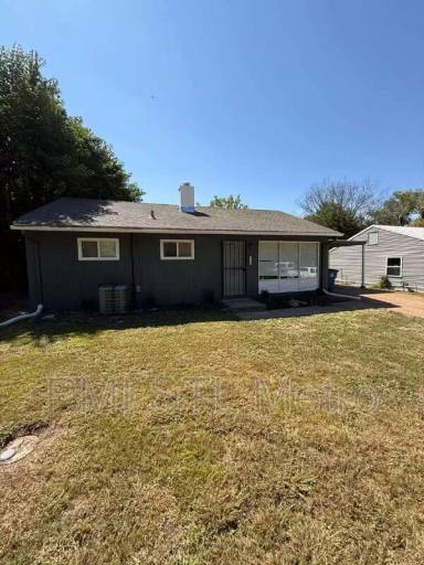 Main picture of 5319 Elsie Ave