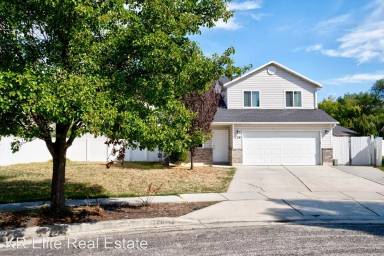 Main picture of 157 N 200 W