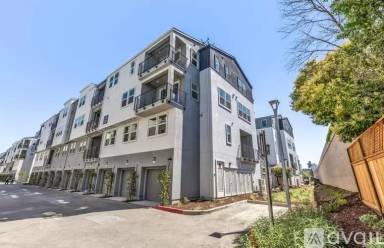 Main picture of 818 Redberry Way