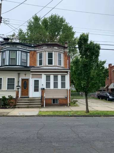 Main picture of 730 Division St