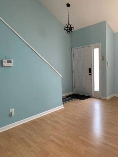 Main picture of 5004 Greenview Dr