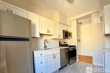 Main picture of 2001-25 Commonwealth Ave Apartments