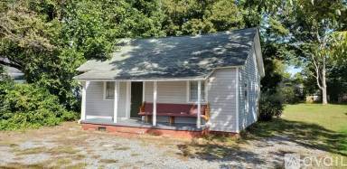 Main picture of 3808 Clifton Rd