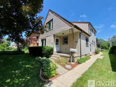 Main picture of 3860 S Whitnall Ave