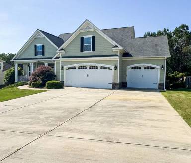Main picture of 924 Kate Dr