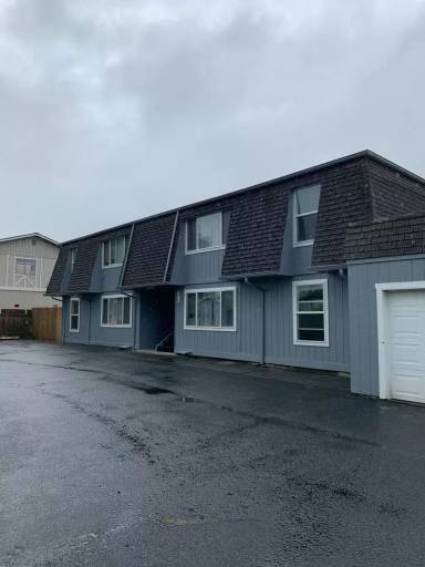 Main picture of 225 N 21st St