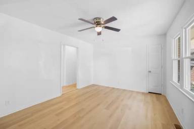 Main picture of 3512 Columbia St