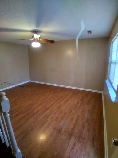 Main picture of 2317 8th St SE