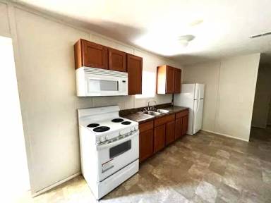 Main picture of 345 E Bear St