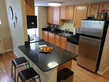 Main picture of 5522 Waterman Blvd