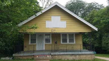 Main picture of 1703 E 50th St