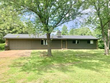 Main picture of 3500 Friendly Hope Rd
