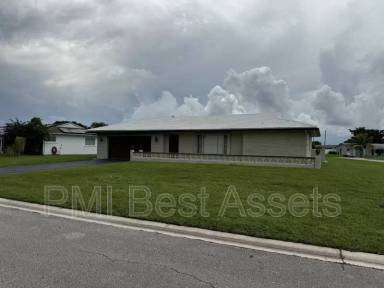 Main picture of 9511 NW 80th St