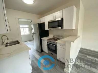 Main picture of 5048 Wightman St