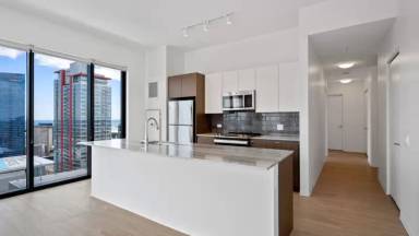Main picture of 2113 S Wabash Ave