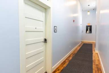 Main picture of 157 N Main St