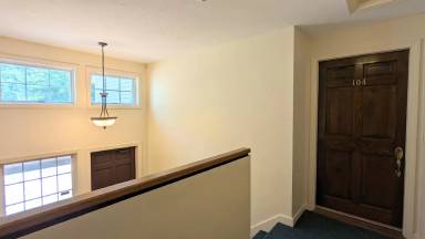 Main picture of 9 Algonquin Dr