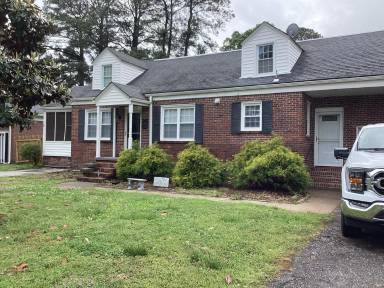 Main picture of 6413 Glenoak Dr