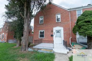 Main picture of 831 N Chapel Gate Ln