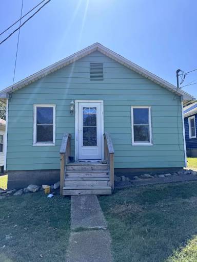 Main picture of 2610 W Oregon St