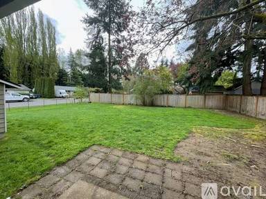 Main picture of 12518 98th Ave NE
