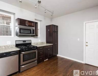 Main picture of 2348 W Moffat St