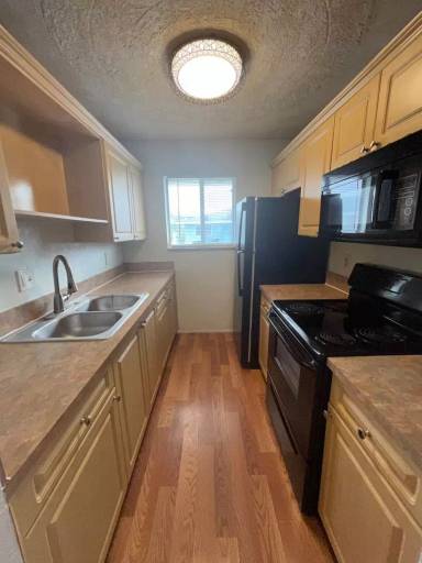 Main picture of 204 E Tiffany Dr