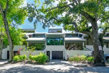 Main picture of 1509 S Bay Villa Pl
