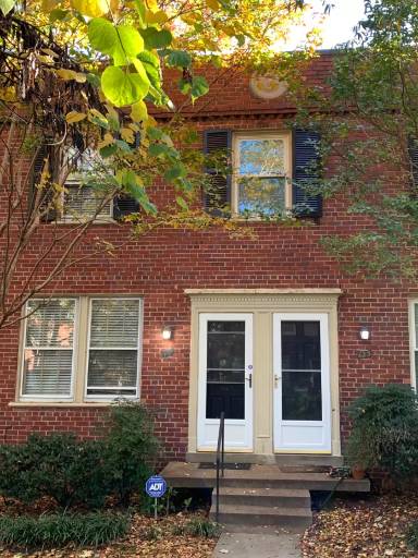 Main picture of Arlington Village Condominium
