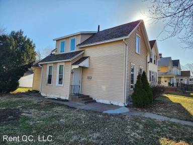 Main picture of 2303 W 1st St