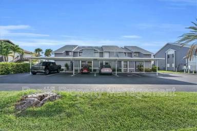 Main picture of 4626 SE 5th Pl