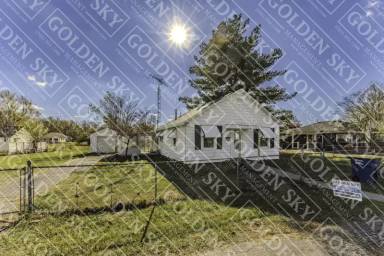 Main picture of 2313 W 11th St