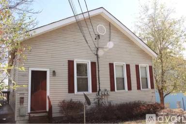Main picture of 2408 Glenway Ave