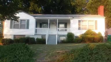Main picture of 119 Highland Cir