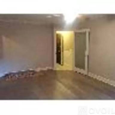 Main picture of 3620 N Pine Grove Ave