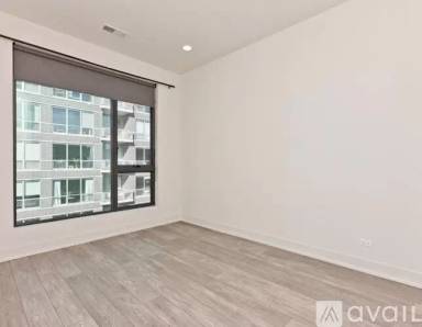 Main picture of 853 N Larrabee St