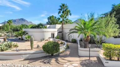 Main picture of 9447 E Calle de Valle Dr